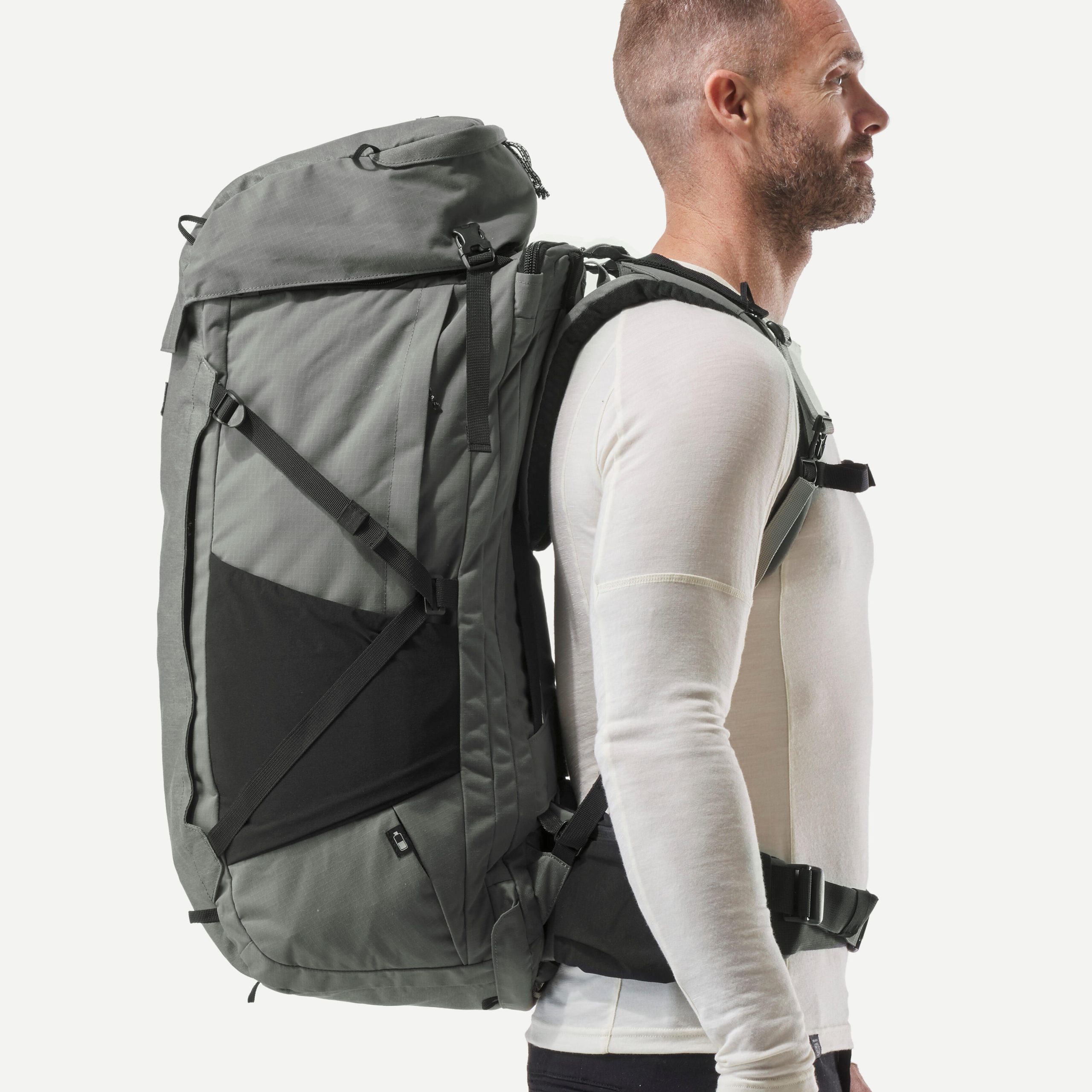 reiserucksack-599vai-1.jpg
